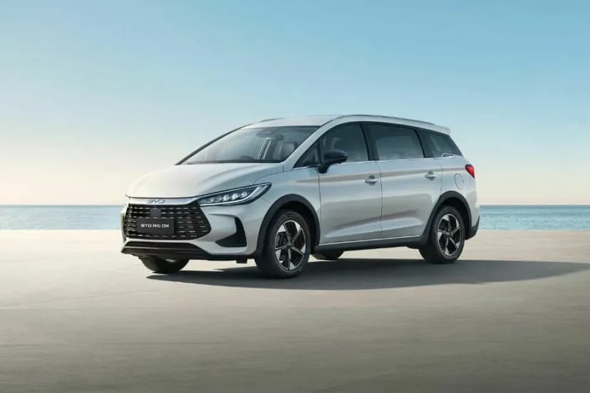 BYD M6 DM Resmi Meluncur, 65 Km/Liter, Jarak Tempuh 1.300 Km