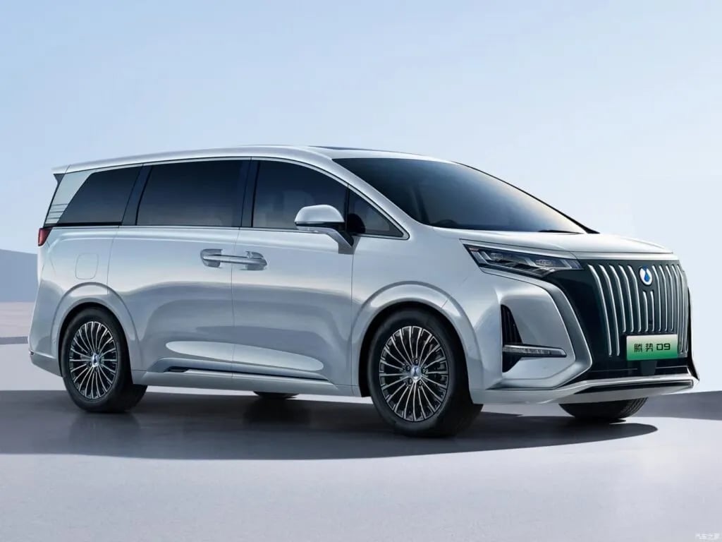 Denza: Mobil Listrik Premium Mending Ini dari Pada Alphard