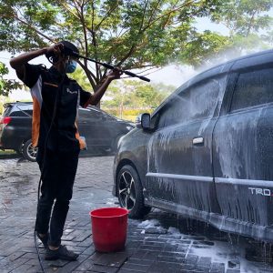 Wash and Wax Shampo Mobil dan Motor