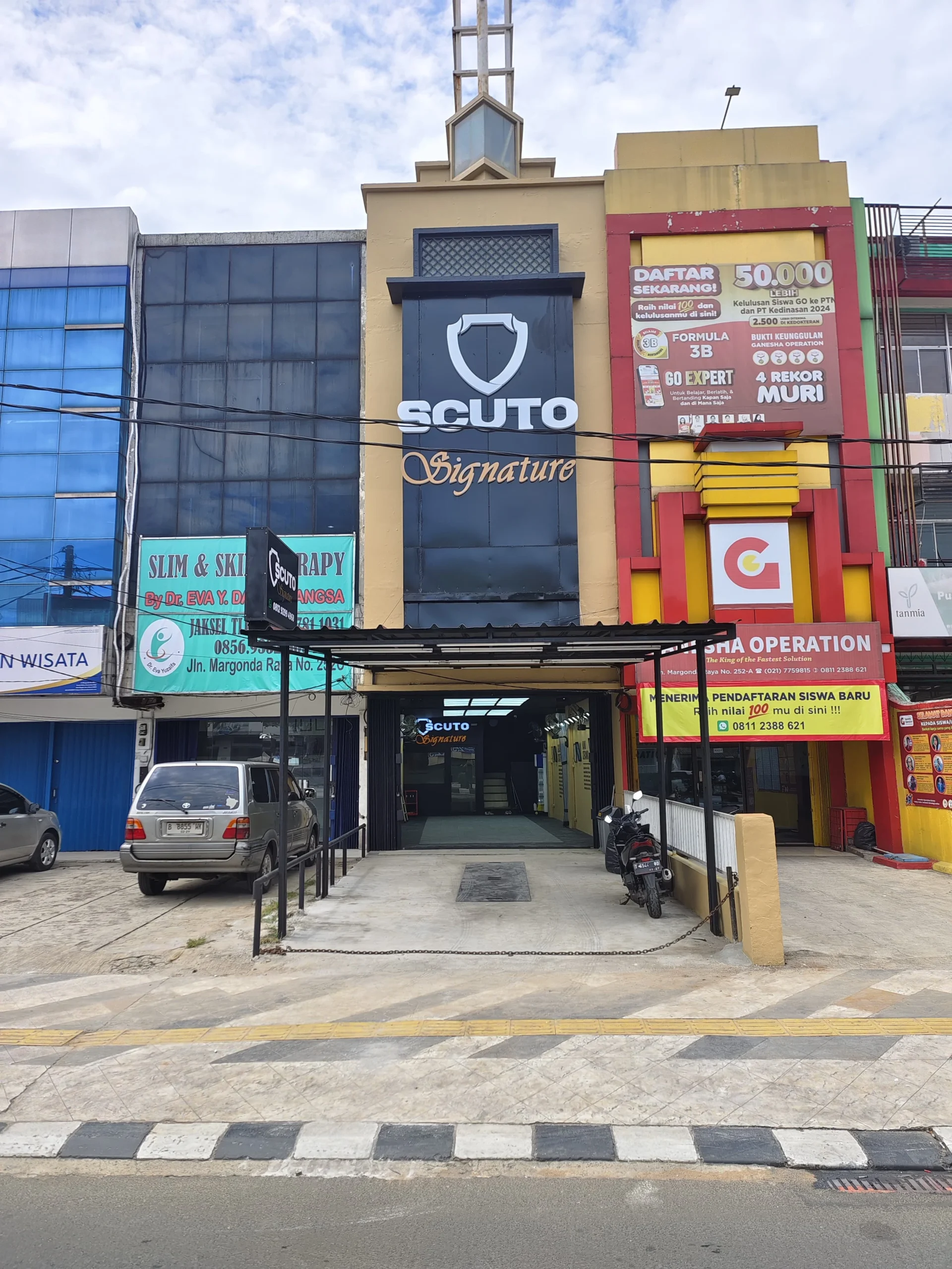 Depok Margonda Signature